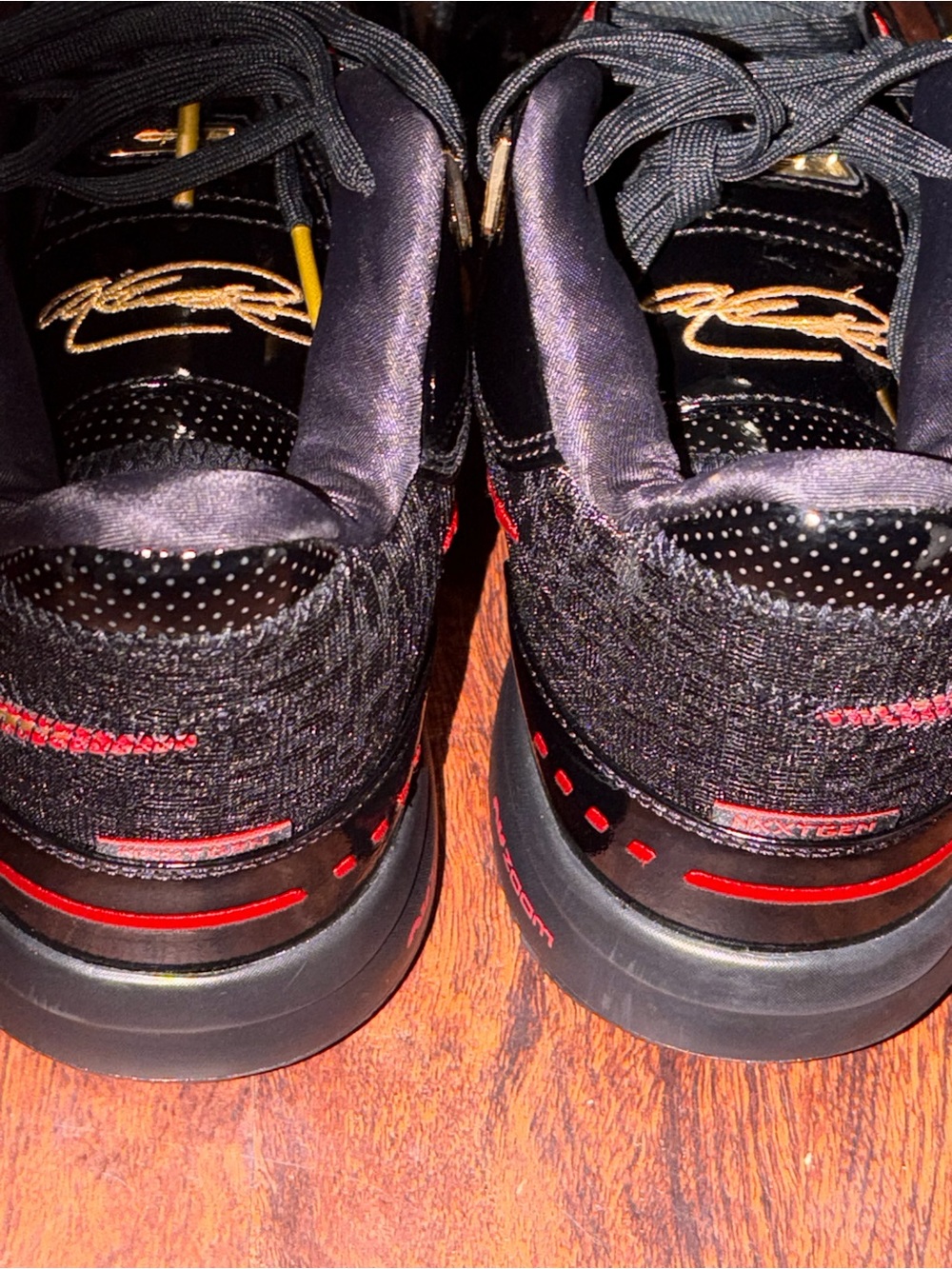 LeBron basketball shoes by Nike - Picture 9 of 13